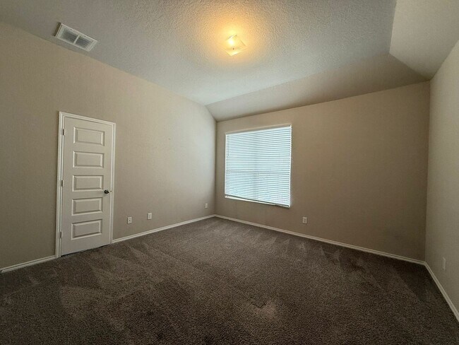 Building Photo - 10534 Green Rock Dr