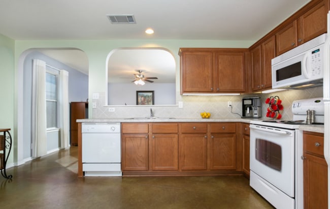 Building Photo - 15830 Manes Grove