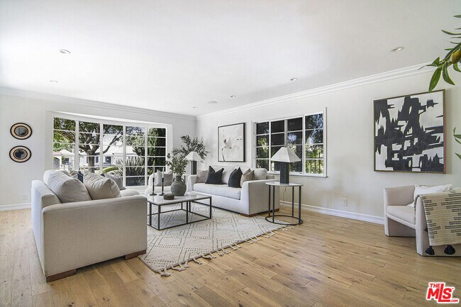 Building Photo - 424 Highland Ave