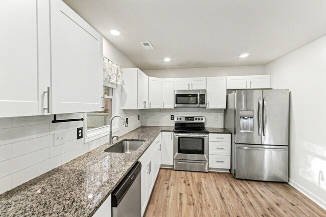 Building Photo - Modern Coastal Retreat | 3BR/2BA Home Buil...