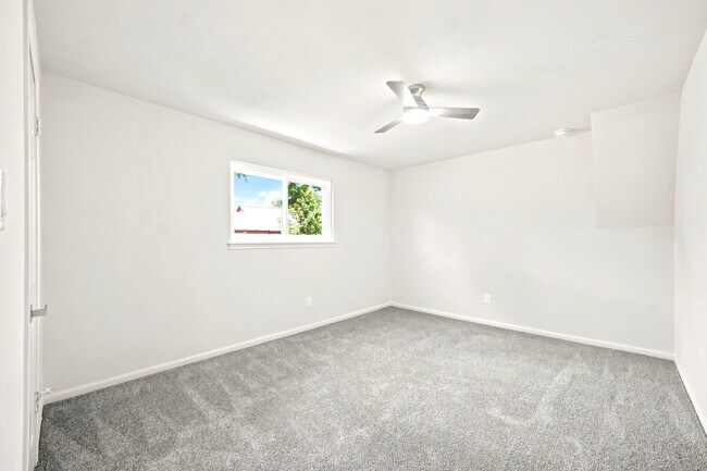Building Photo - 15130 Walters Rd