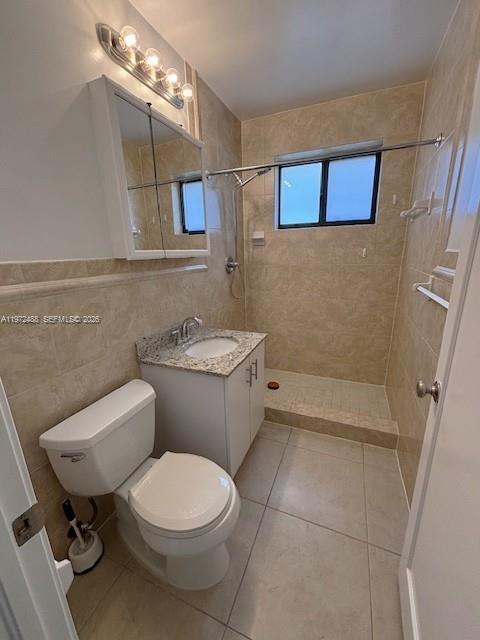 Building Photo - 3400 S Le Jeune Rd