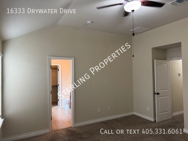 Building Photo - 16333 Drywater Dr