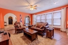 Building Photo - 2112 Castle Ct