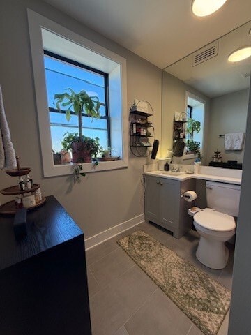 Building Photo - 1137 Oak Ave