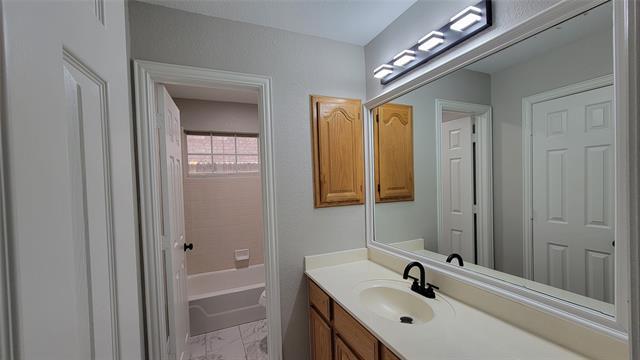 Building Photo - 9726 Windy Hollow Dr