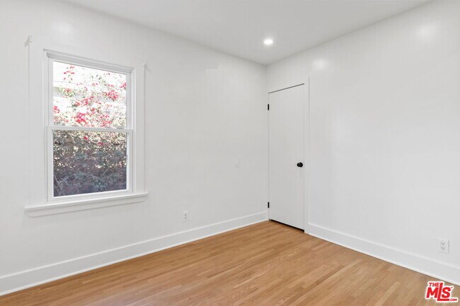 Building Photo - 2128 Camden Ave