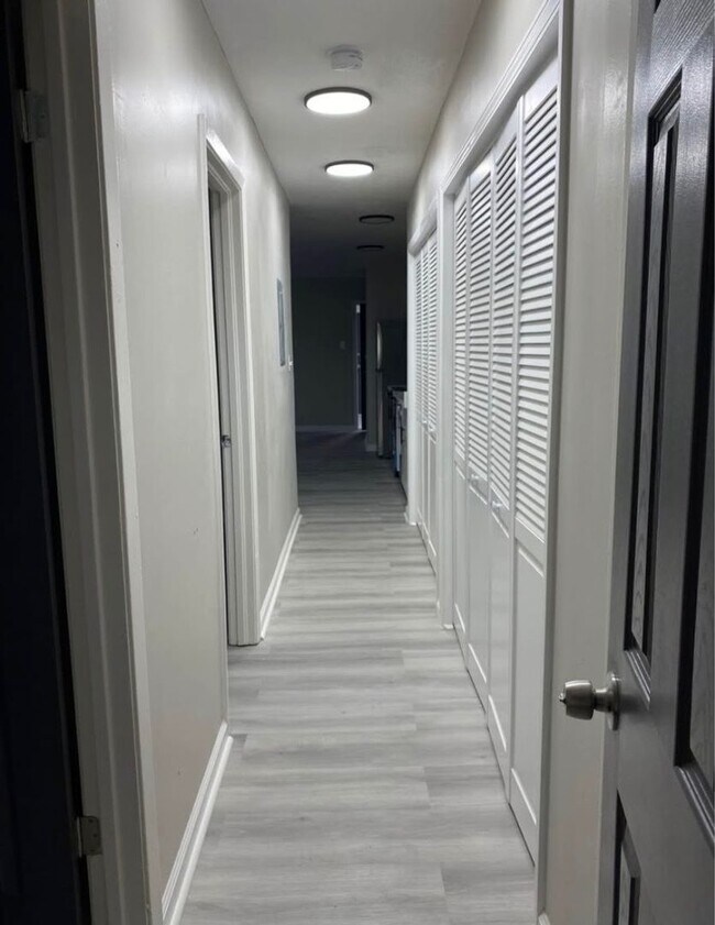 Building Photo - Live in Style at Bellagio East Living I: C...