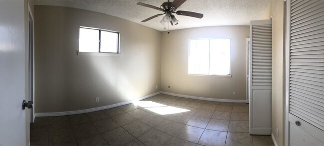 Building Photo - 504 Ridgemont Dr