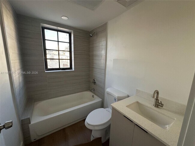 Building Photo - 1619 Jefferson Ave