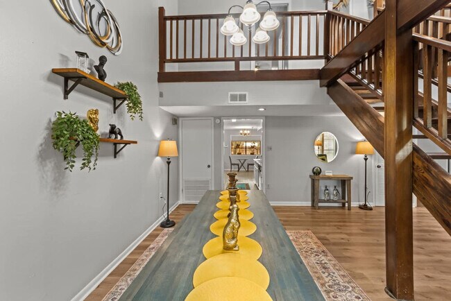 Building Photo - 1274 Sharlo Ave