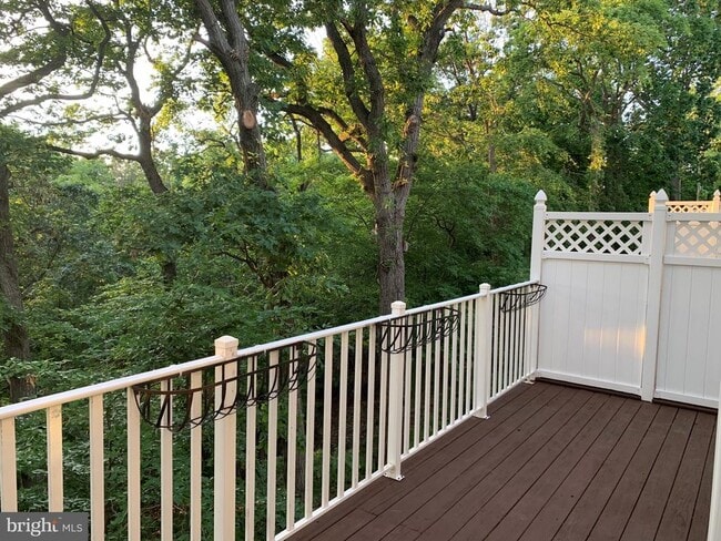 Building Photo - 94 Lemonton Way