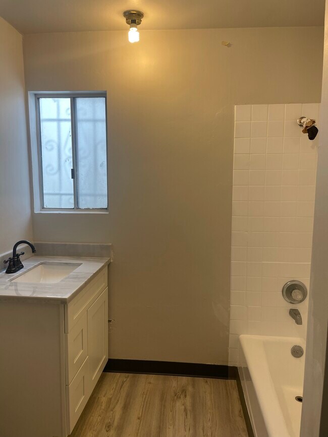 Building Photo - 120 N Berendo St