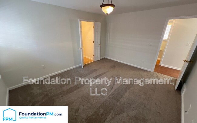 Building Photo - 1066 W Montebello Cir