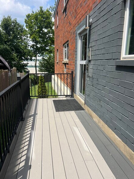 Building Photo - 4711 Osgood St
