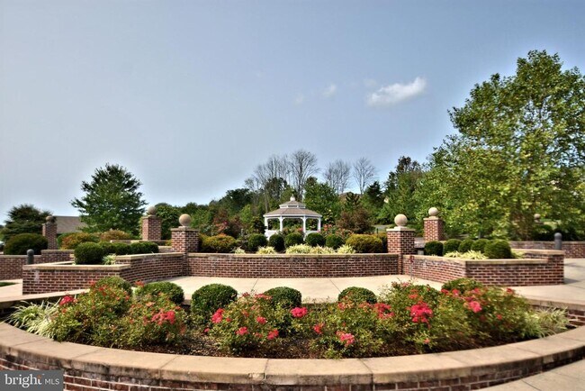Building Photo - 3940 Ashland Dr