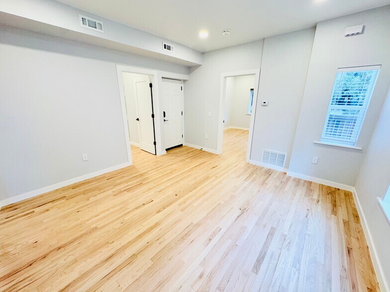 Building Photo - 1107 N Downing St