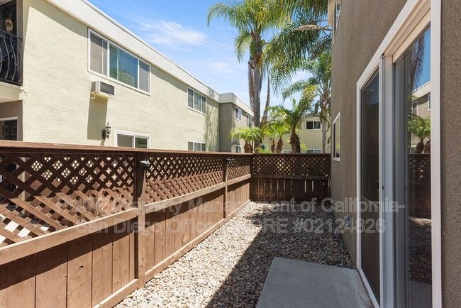 Building Photo - 6666 Beadnell Way