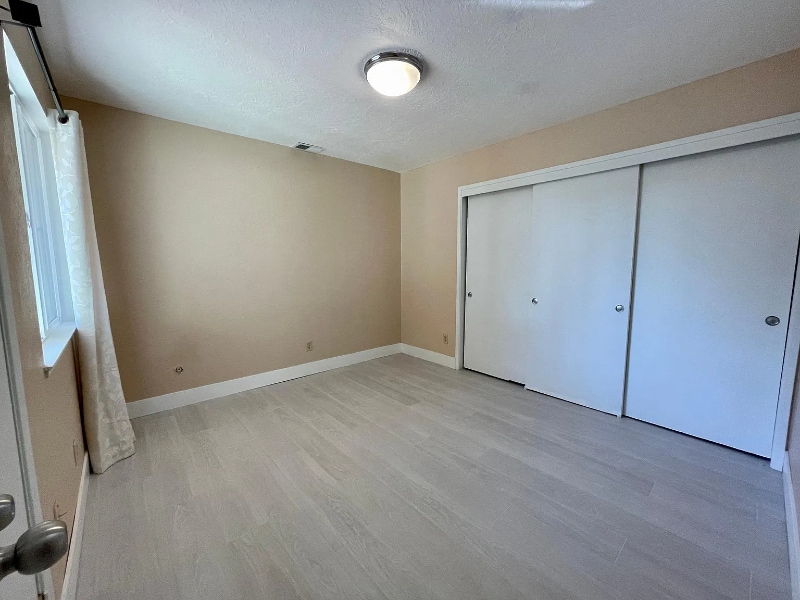 Building Photo - 412 Persifer St