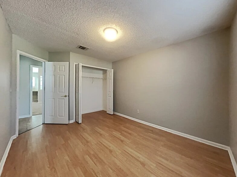 Building Photo - 8515 Iron Mill Ct