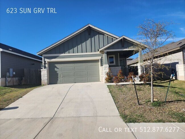 Building Photo - 623 Sun Grv Trl