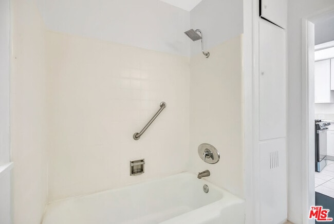 Building Photo - 25330 Malibu Rd