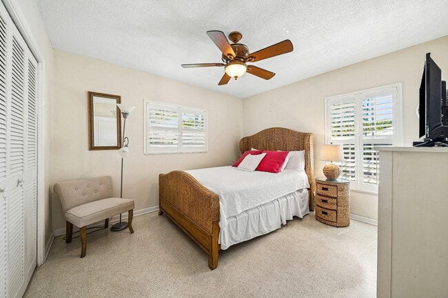 Building Photo - 5550 Osprey Dr