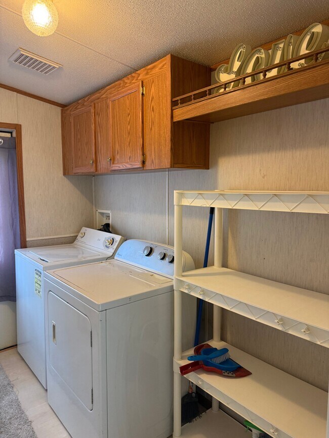 Building Photo - 3077 W Tanager Ct