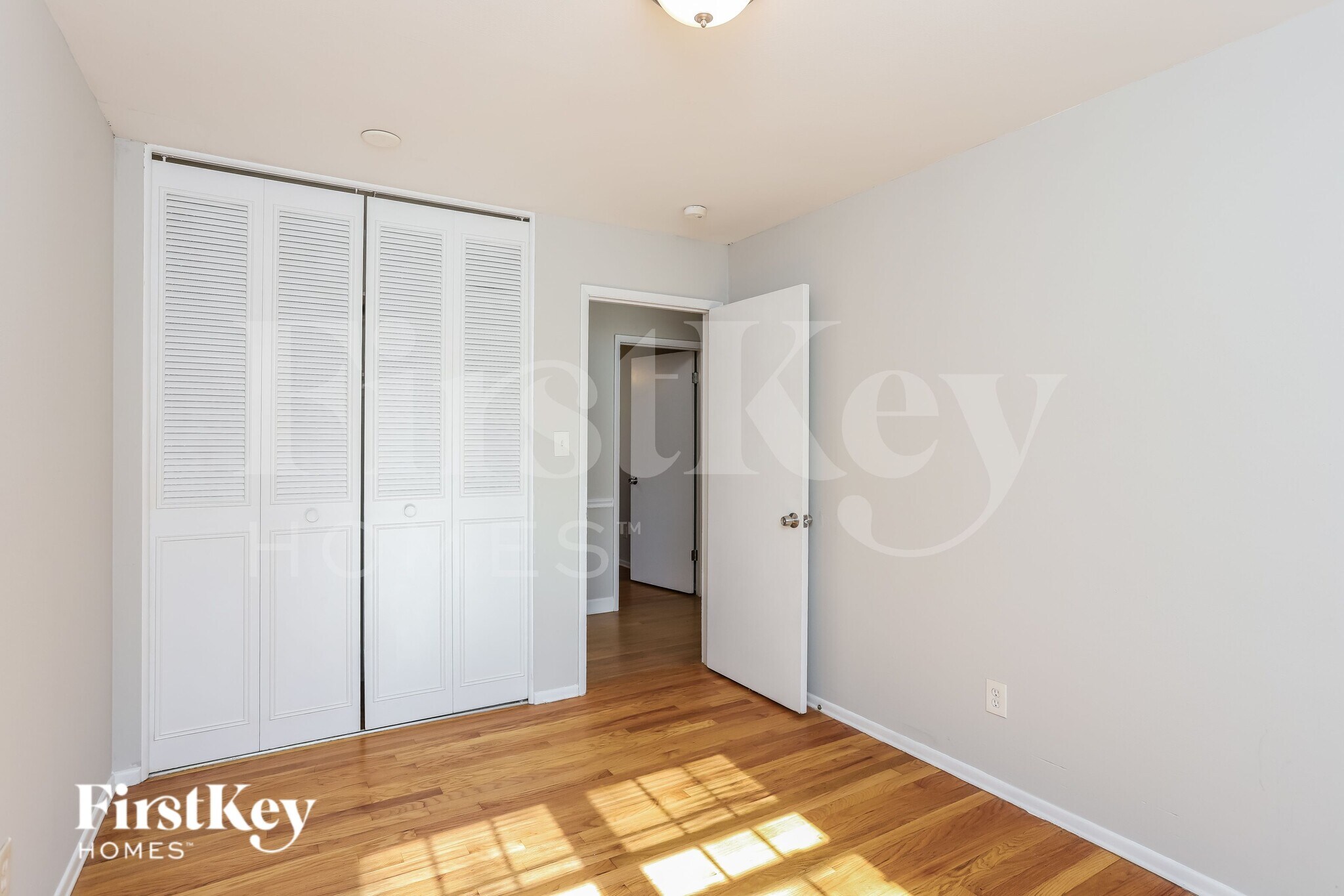 Building Photo - 105 Roland Ave