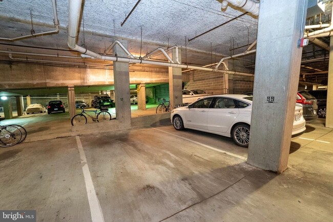Building Photo - 1200 Braddock Pl
