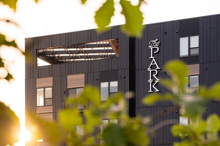 Building Photo - The Park