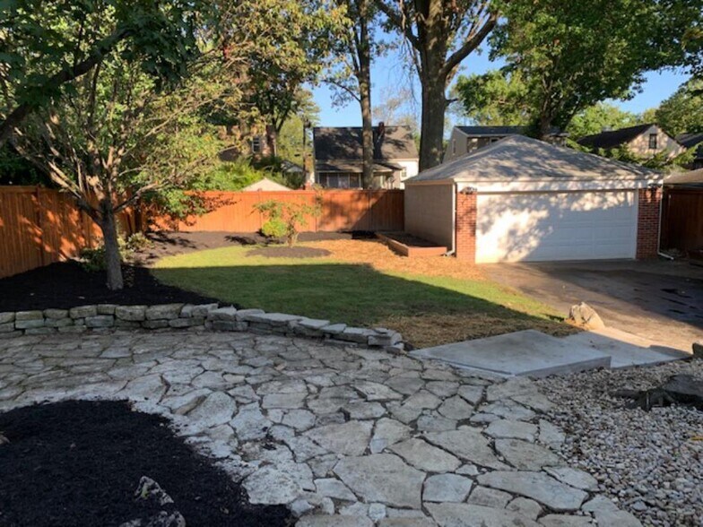 Backyard and Garage - 6422 Fairhurst Ave