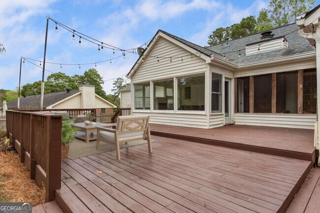 Building Photo - 1375 Mosswood Ln SE