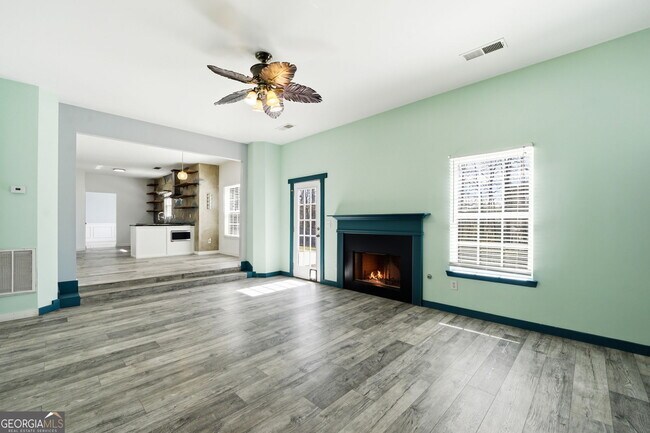 Building Photo - 1582 Ewing Farm Dr