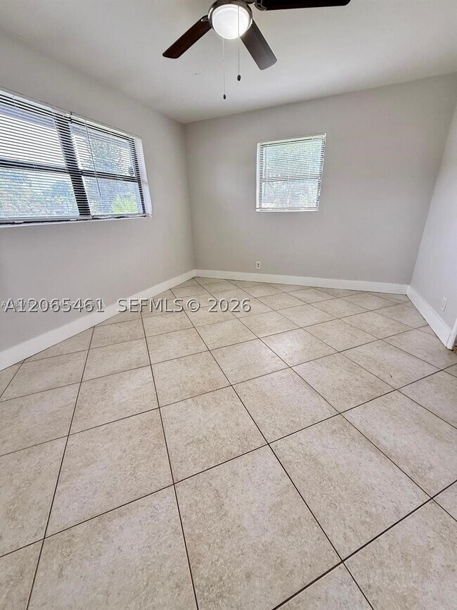 Building Photo - 2240 N 57th Ave