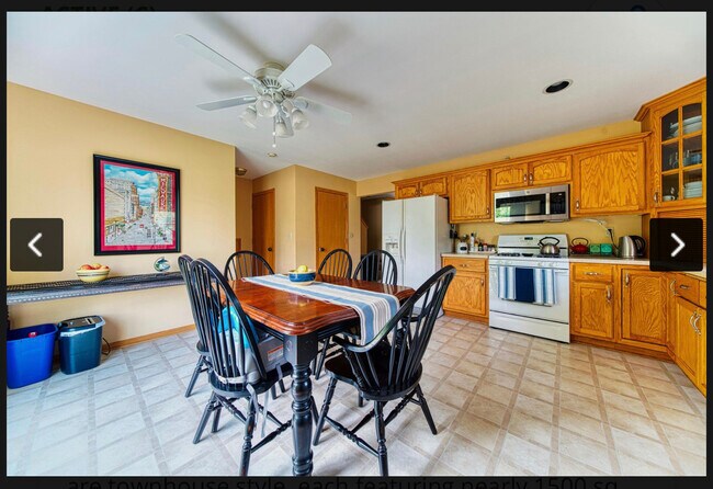 Building Photo - 1300 E Buckwood Dr