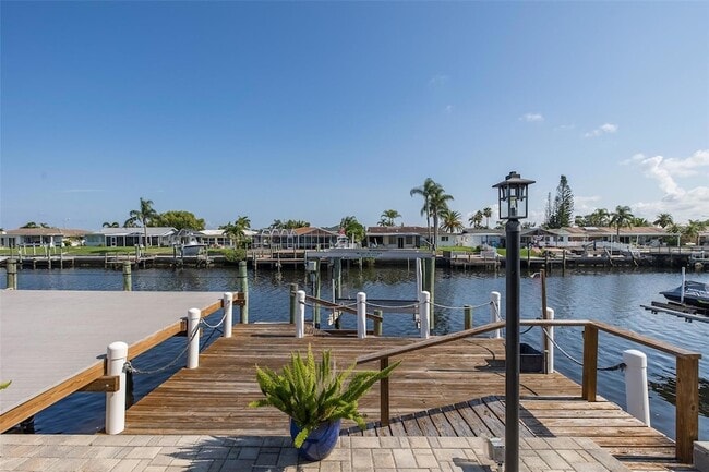 Building Photo - 3841 Rudder Way