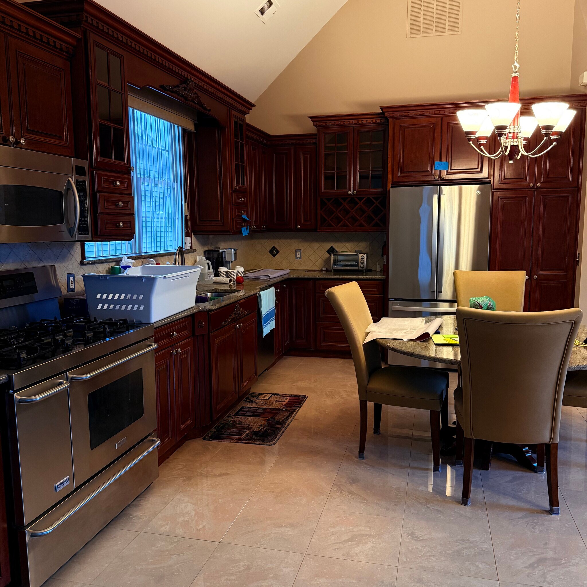 Chef's Kitchen - 424 Page Ave