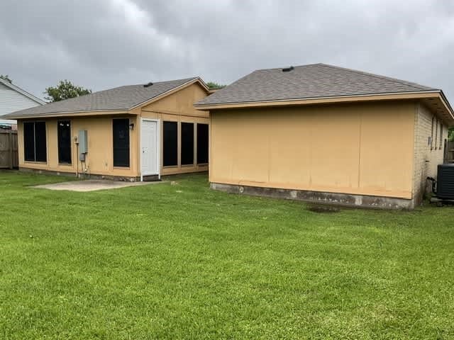 Building Photo - 2835 Pilgrims Point Dr