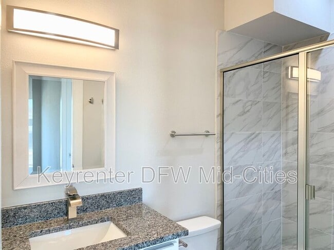 Building Photo - 1431 Pearson St