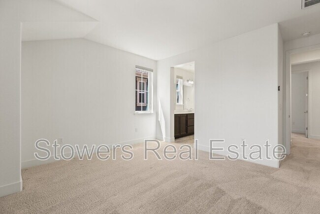 Building Photo - 2012 Confidence Wy