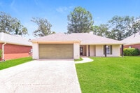 Building Photo - 144 Chestnut Dr