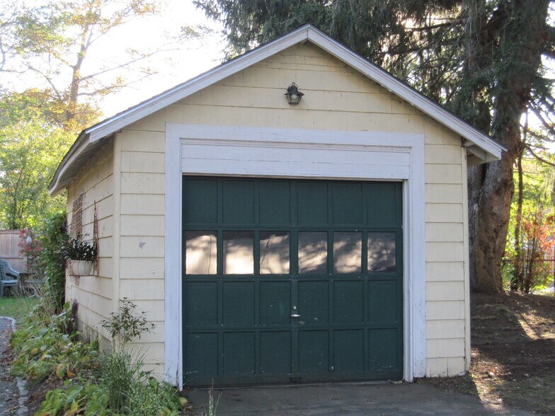 Building Photo - 5 Belvidere Way