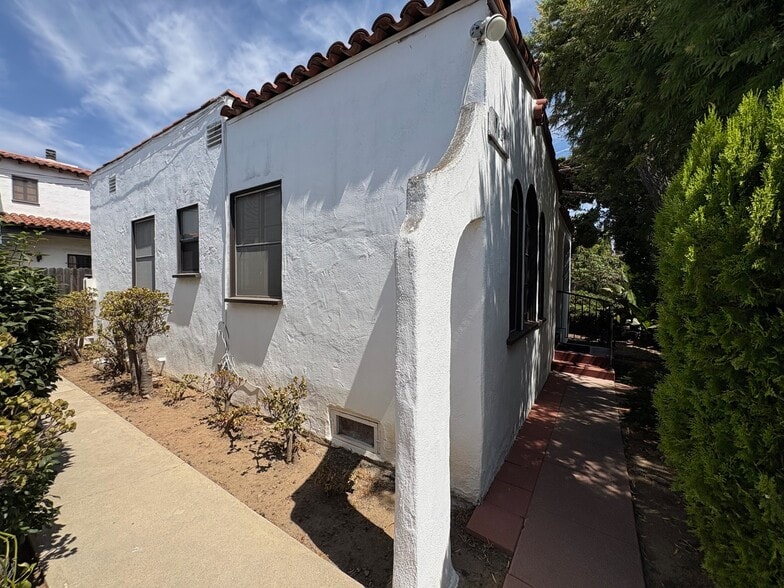 Building Photo - 1629 California Ave