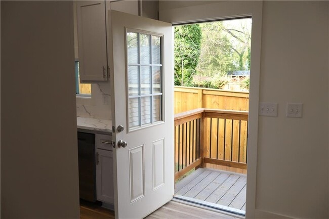 Building Photo - 5120 Railroad Ave