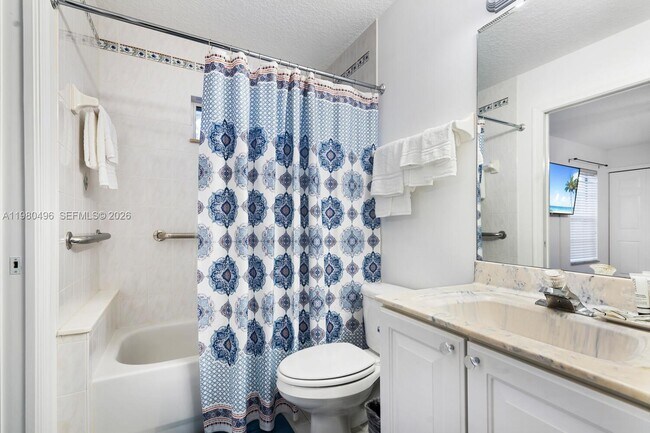 Building Photo - 415 32nd St