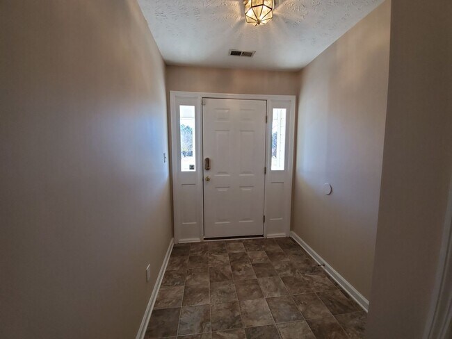 Building Photo - 8714 Tangletree Dr