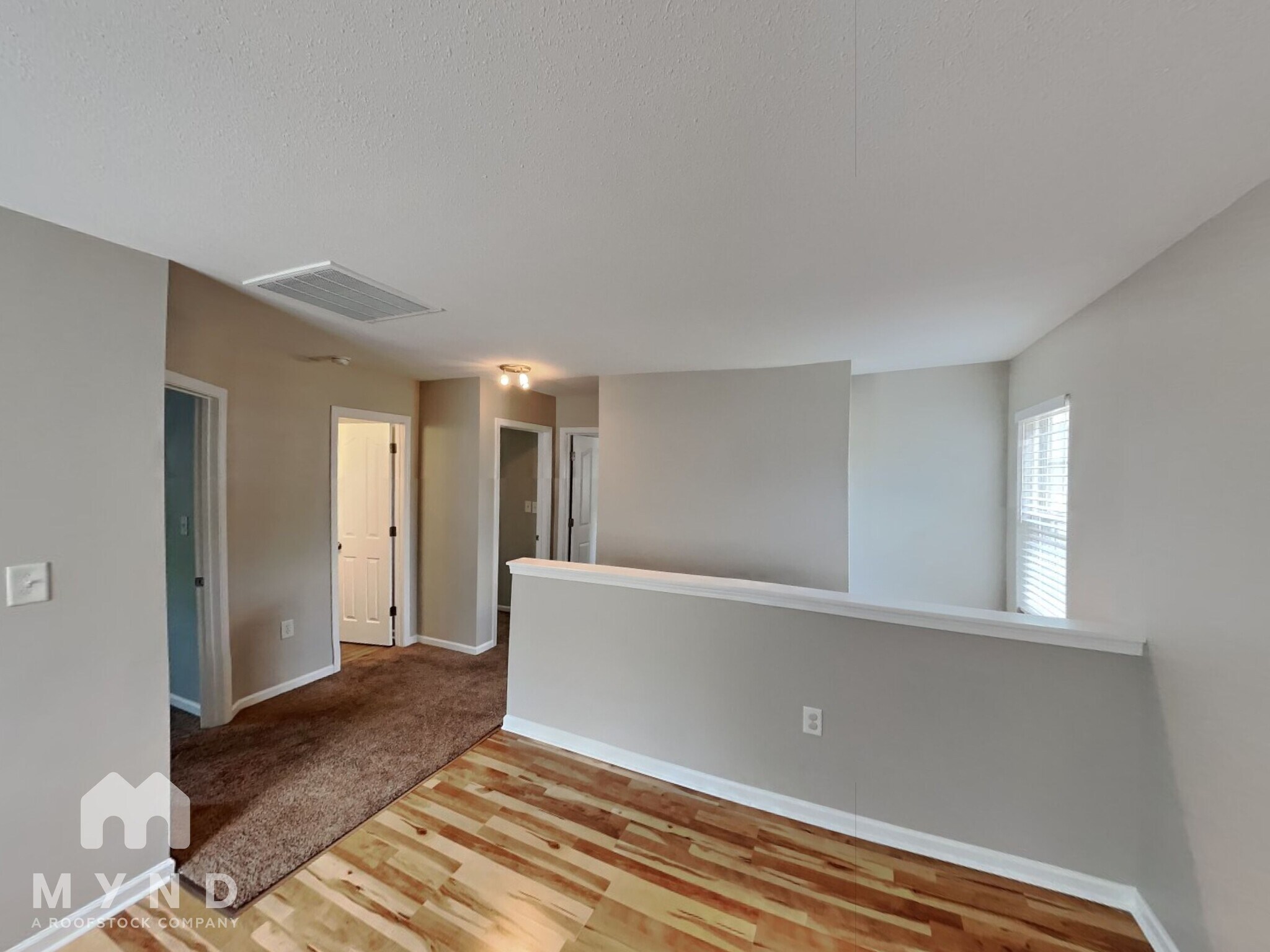 Building Photo - 303 Holton Dr