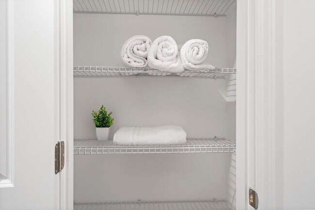 Building Photo - 3105 Banyan Btm Ln