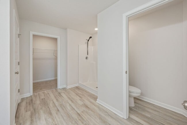 Building Photo - AVAILABLE NOW | BEAUTIFUL 5 BEDROOM, 3 BATH HOME IN MILTON WITH LARGE BACK YARD